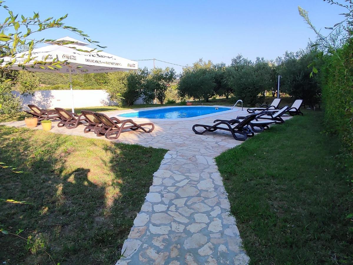 Apartment Arba 1 With Heated Pool Rab Town Eksteriør billede