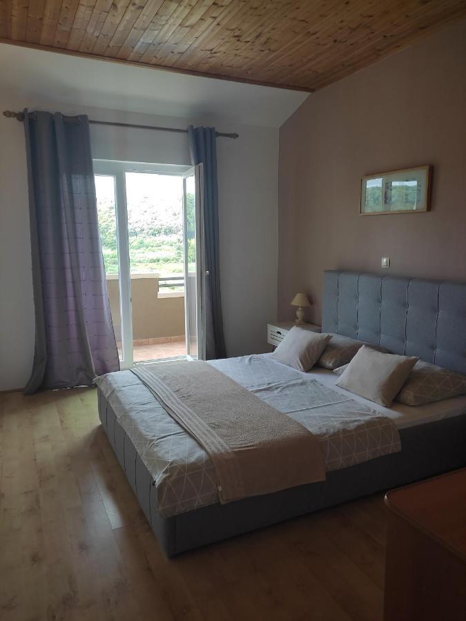 Apartment Arba 1 With Heated Pool Rab Town Eksteriør billede