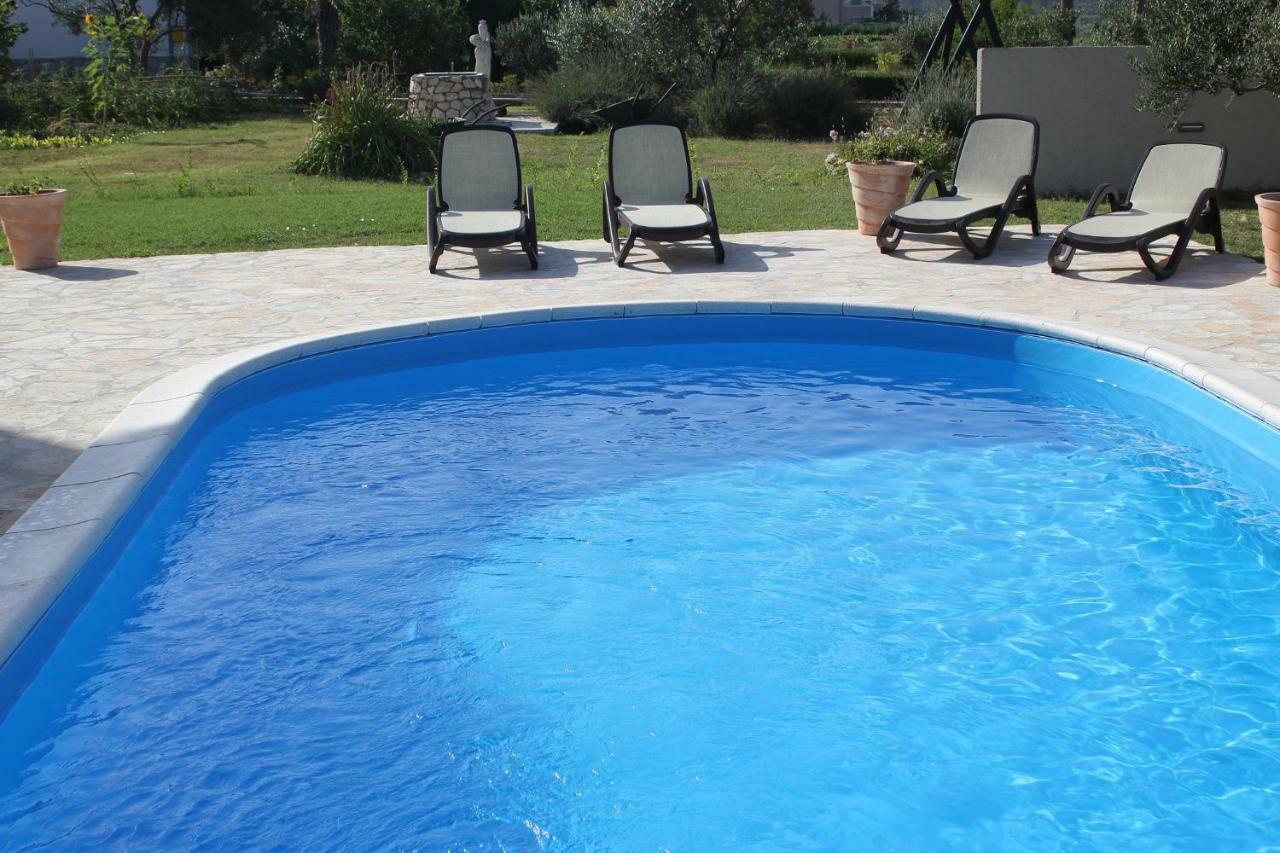 Apartment Arba 1 With Heated Pool Rab Town Eksteriør billede